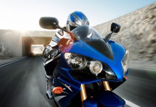 35 Magnificent Moto Bikes HD Wallpapers (35 шпалер)