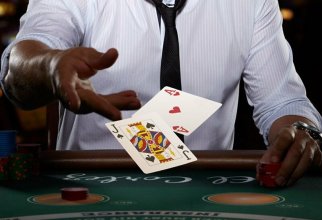 Истории о самых больших выплатах в азартных играх (1 фото)