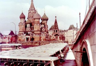 14 фотографий с автомобилями времен СССР (14 фото)