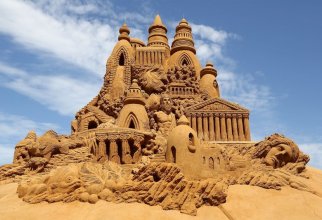 Потрясающие скульптуры из песка (20 фото)